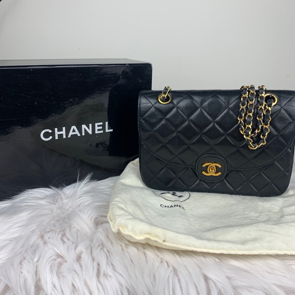 Chanel Classic Medium Single Flap Bag